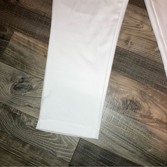 Women’s Stretch Capris NWOT - Picture 4 of 6